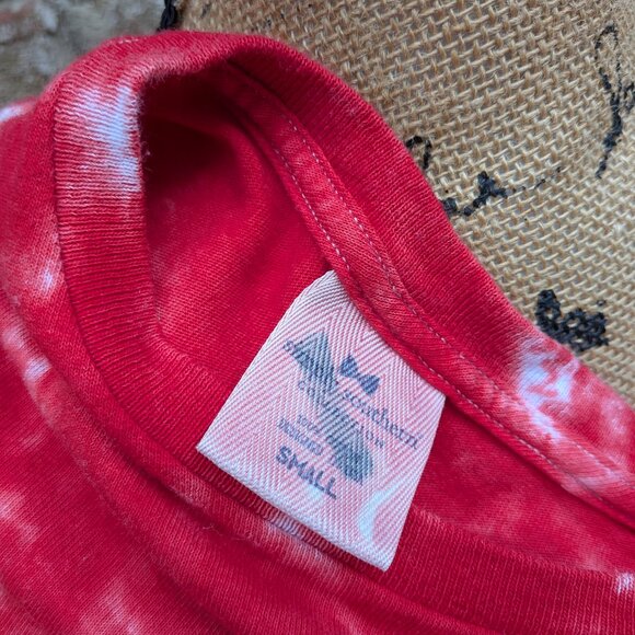 ⭐ Simply Southern Patriotic Tie Dye "Bone in the USA" shirt size small - Picture 4 of 11